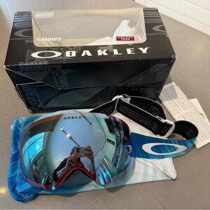 Oakley Canopy Ski Goggles with Prizm Jade Iridium Lens